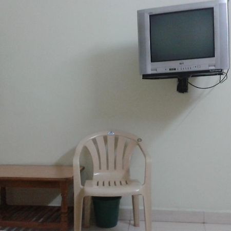 Hôtel Noble Residency à Tirupati Extérieur photo